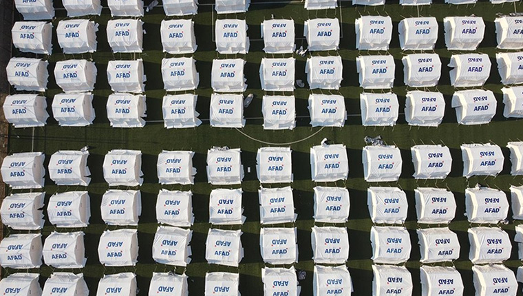 AFAD'ın deprem bölgesinde kurduğu çadır sayısı 329 bin 382'ye ulaştı