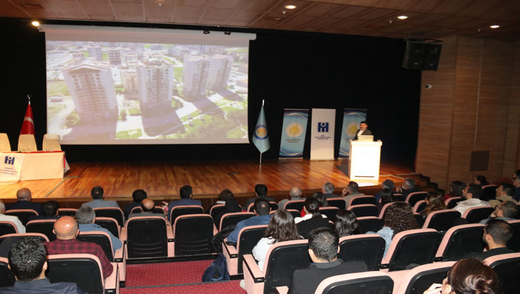 Diyarbakır'da 11 ili etkileyen depremle ilgili çalıştay düzenlendi