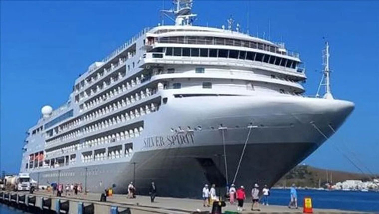 Lüks yolcu gemisi "Silver Spirit" ile Bodrum'a 564 turist geldi!