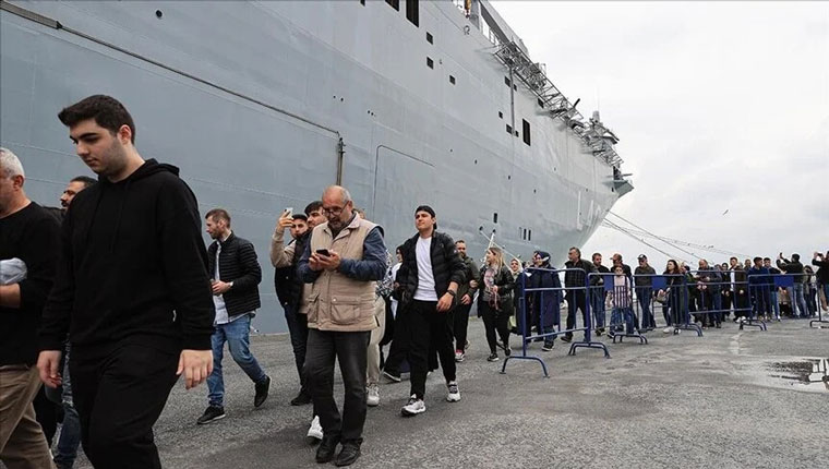 TCG Anadolu gemisine 19 Mayıs ilgisi!