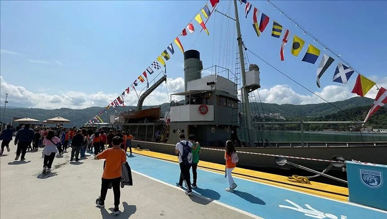 TCG Nusret Müze Gemisi, Bartın'da!