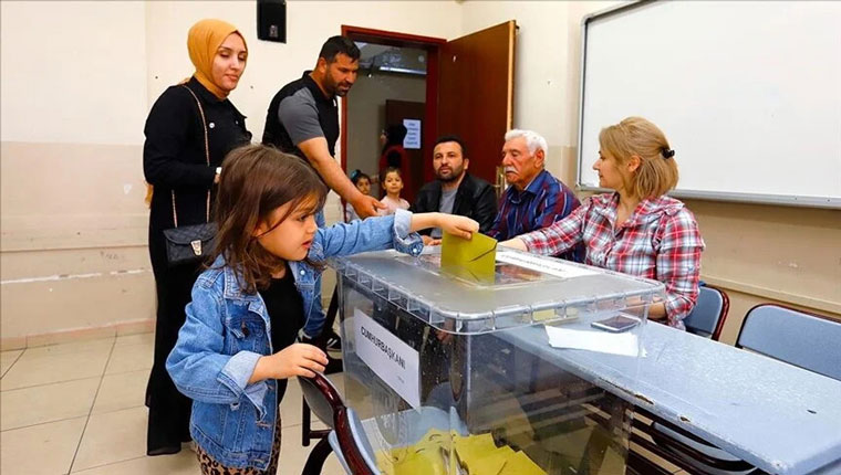 Türkiye, Cumhurbaşkanı Seçimi ikinci tur oylaması için sandık başında!