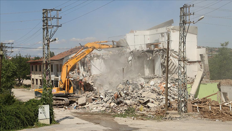 Malatya'da 36 bin ağır hasarlı bina yıkılacak!