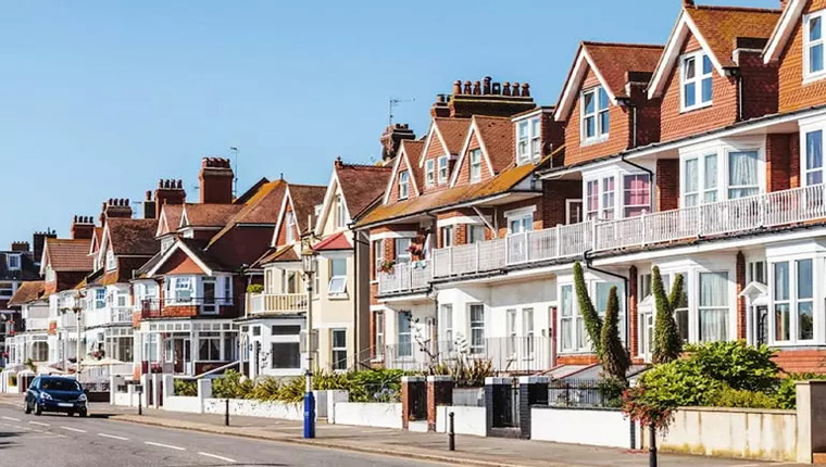 Birleşik Krallık'ta konut fiyatlarında son 12 yılın en büyük yıllık düşüşü!