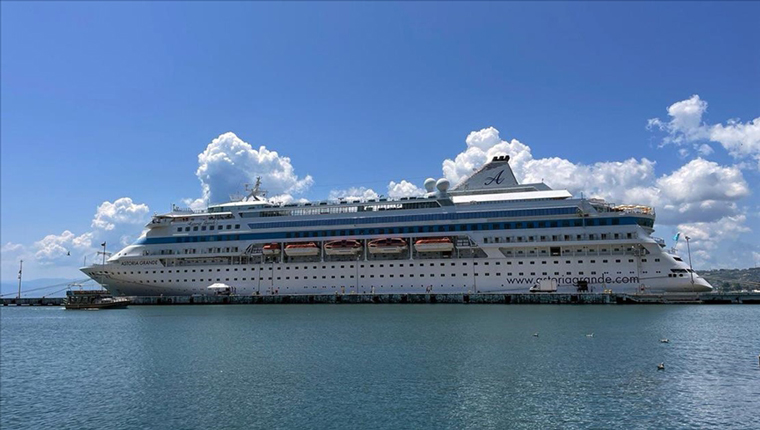 Sinop'u kruvaziyerlerle dört ayda 3 bin 458 turist ziyaret etti!