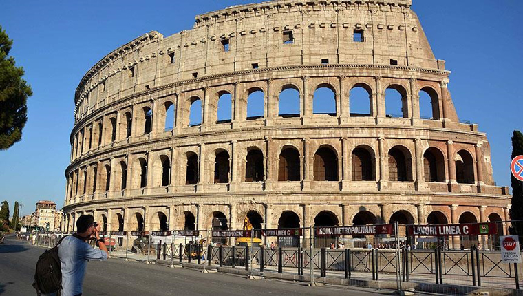Roma'da İmparator Neron'un tiyatrosunun kalıntıları keşfedildi!