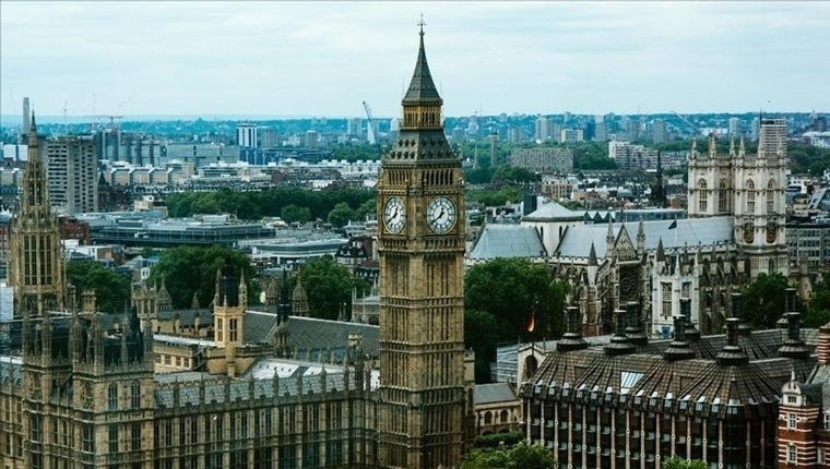 İngiltere konut fiyatlarında 14 yılın en sert düşüşü yaşandı!