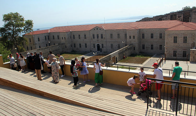 Sinop Tarihi Cezaevi ve Müzesi kenti ziyaret edenlerin ilk durağı