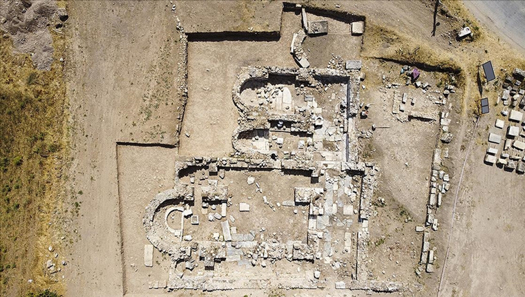 Uşak'taki Sebaste Antik Kenti'nde hamam kalıntıları ortaya çıkarıldı