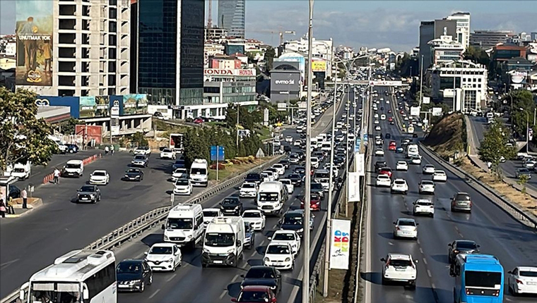 İstanbul'da trafik yoğunluğu yüzde 62!