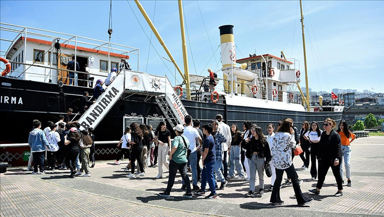 Bandırma Müze Gemisi 276 bin ziyaretçiyi ağırladı!