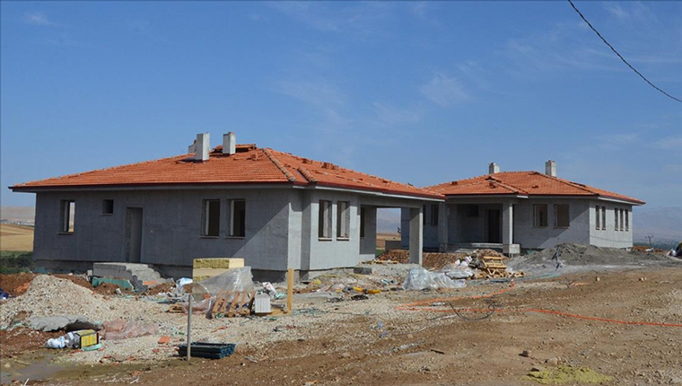 Afşin'de 328 köy evi kış gelmeden bitecek!