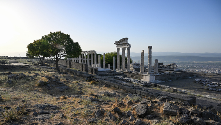 "İzmir'in hazineleri" kazılarla gün yüzüne çıkarılıyor!