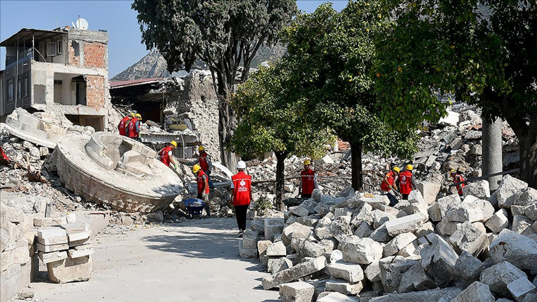 depremde zarar gören vakıf eserlerinden 30'unda restorasyon başlatıldı!!