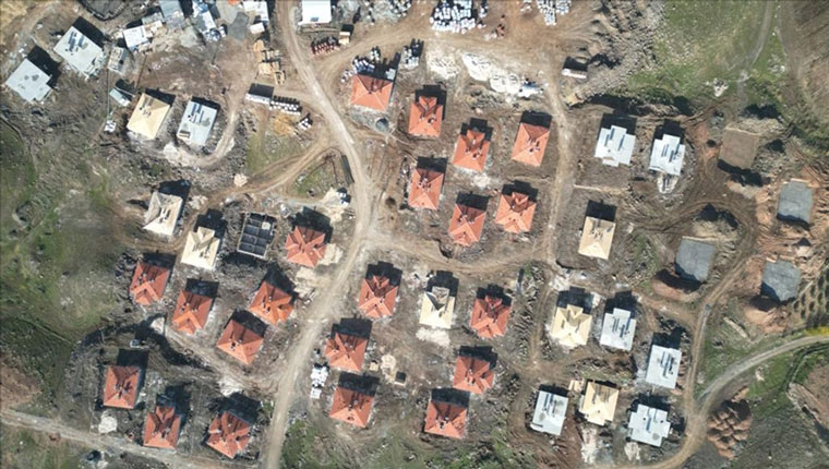 Şanlıurfa'da depremzedeler için yapılan köy konutları yükseliyor!