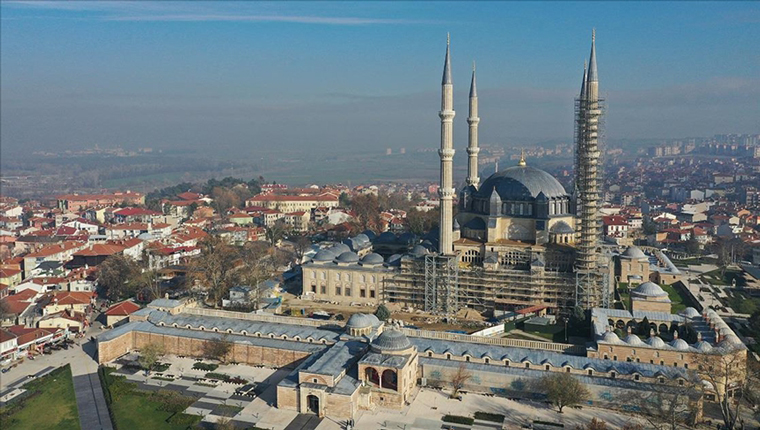 Selimiye'nin 4 minaresinden üçünün restorasyonu tamamlandı!