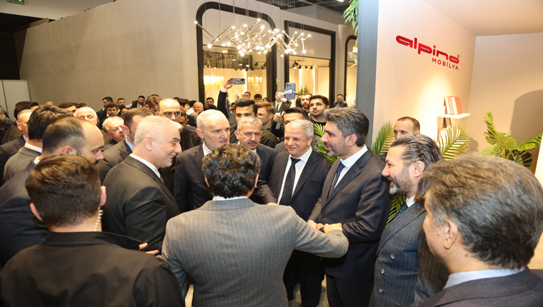 Alpino, İstanbul Mobilya Fuarı'nda Bakan Bolat'ı ağırladı!