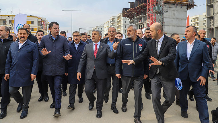 Bakan Kurum ve Başkan Sungur, Hatay'da incelemelerde bulundu