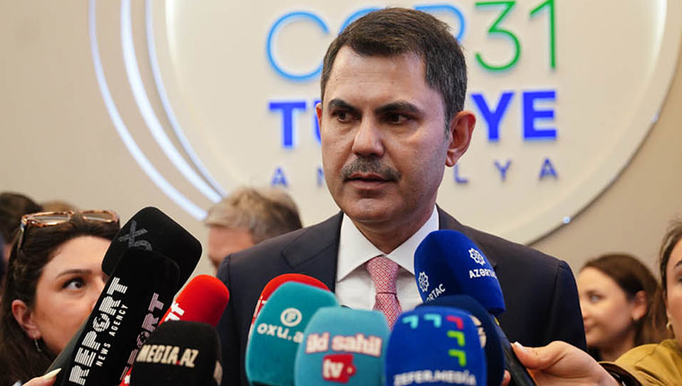 Bakan Kurum, Bakü’de 13. Dünya Kentsel Forumu’na katıldı