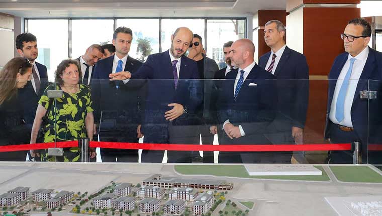 Malta Bakanı Bonnici TOKİ'yi ziyaret etti