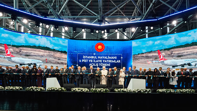 İstanbul Havalimanı 4. pistinden ilk uçak havalandı